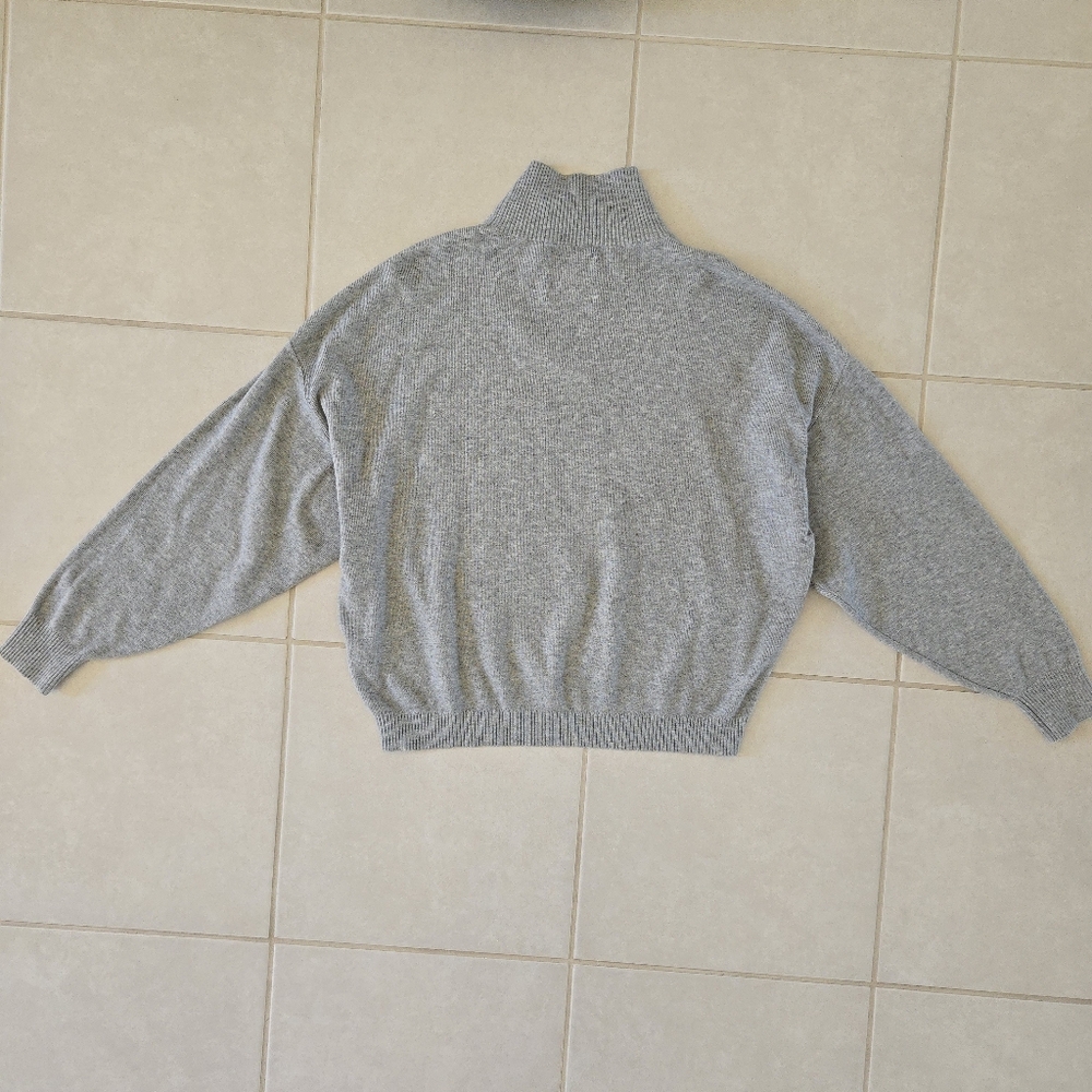 Abercrombie & Fitch sz L Light gray mock neck pullover Sweater Drop Shoulder